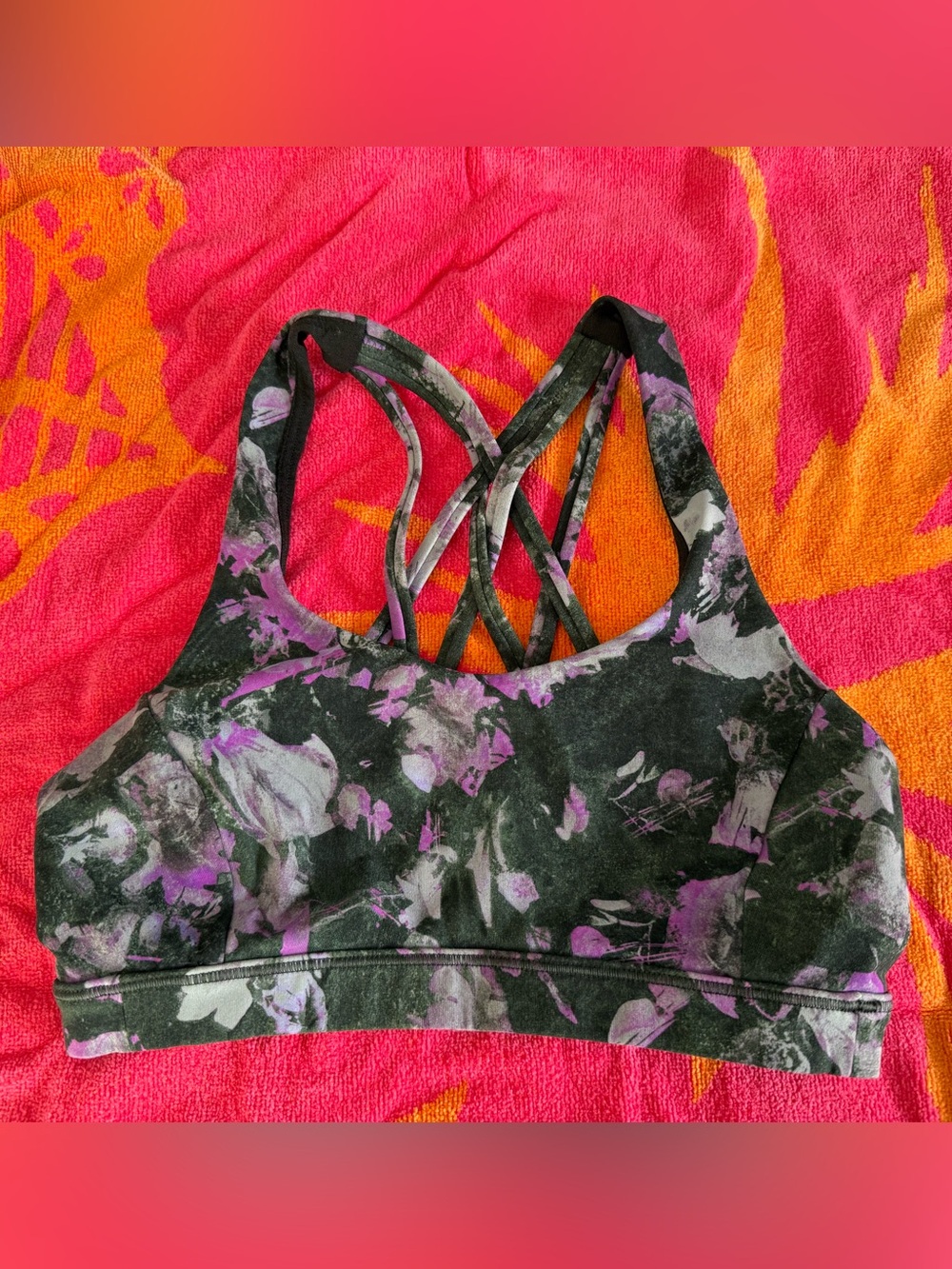Lululemon sports bra